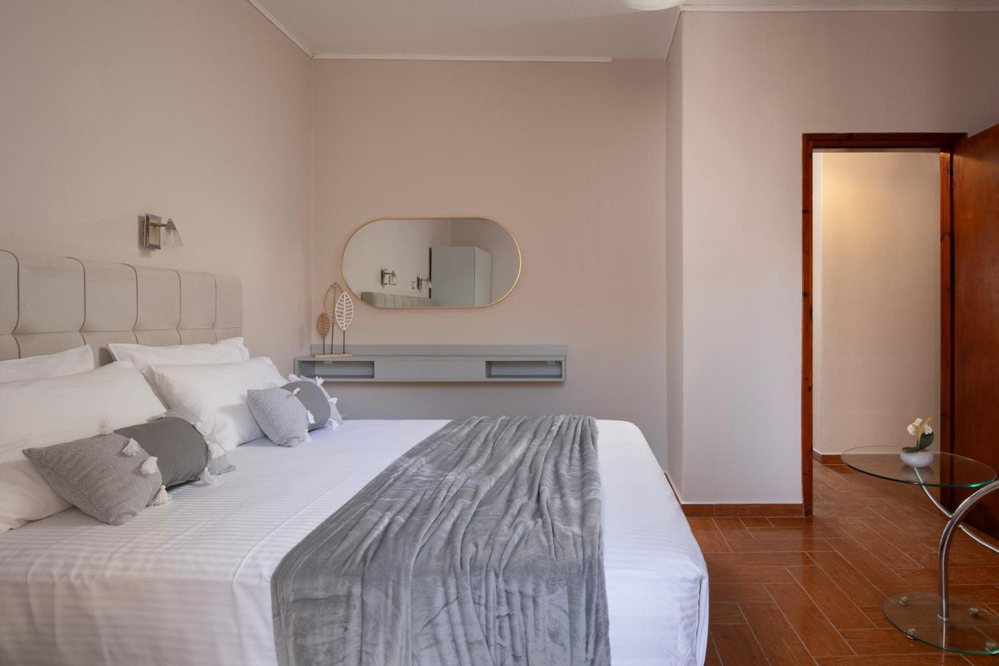 Appartamento House Giota Sarti Esterno foto